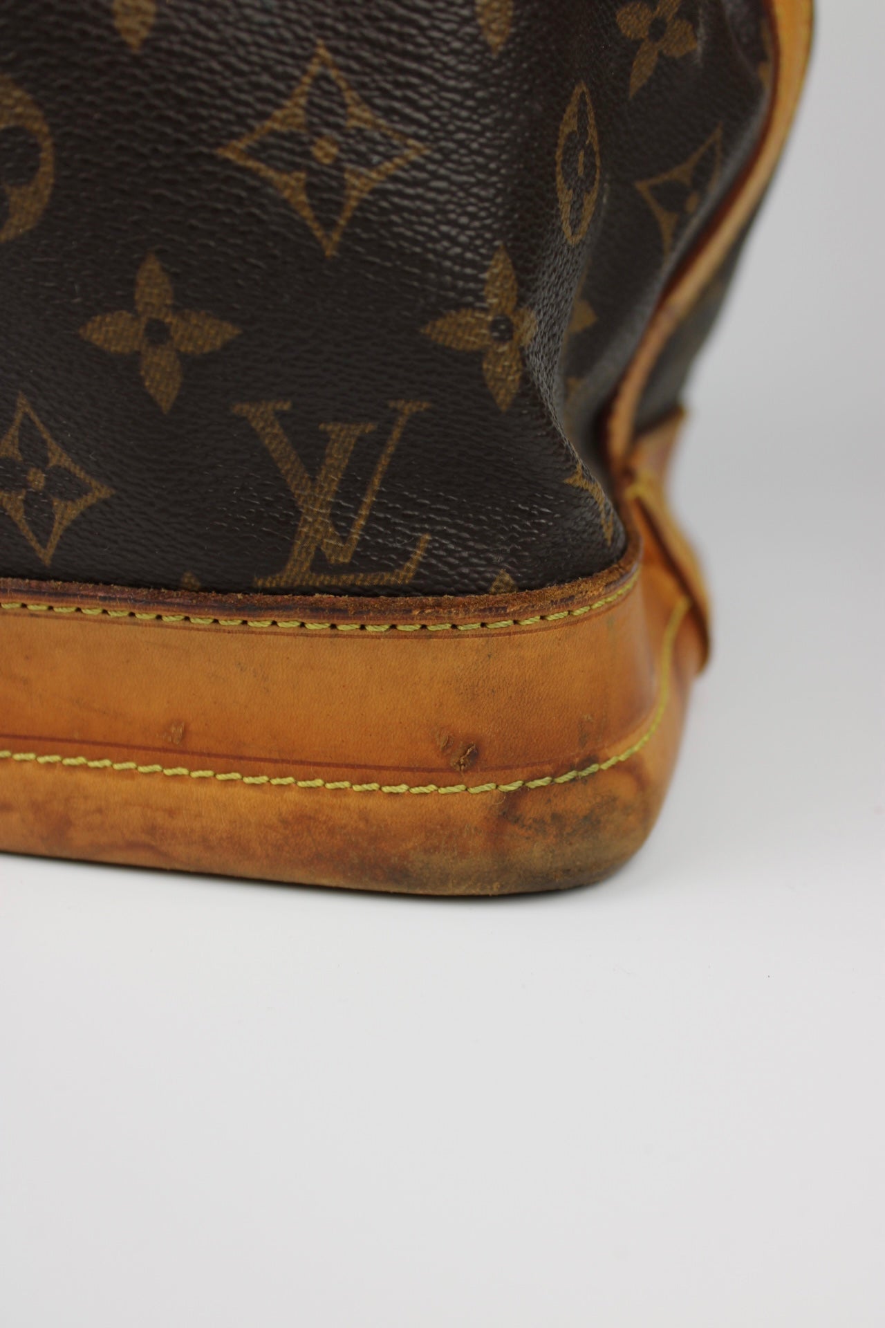 Louis Vuitton Noé Drawstring Bag 2000