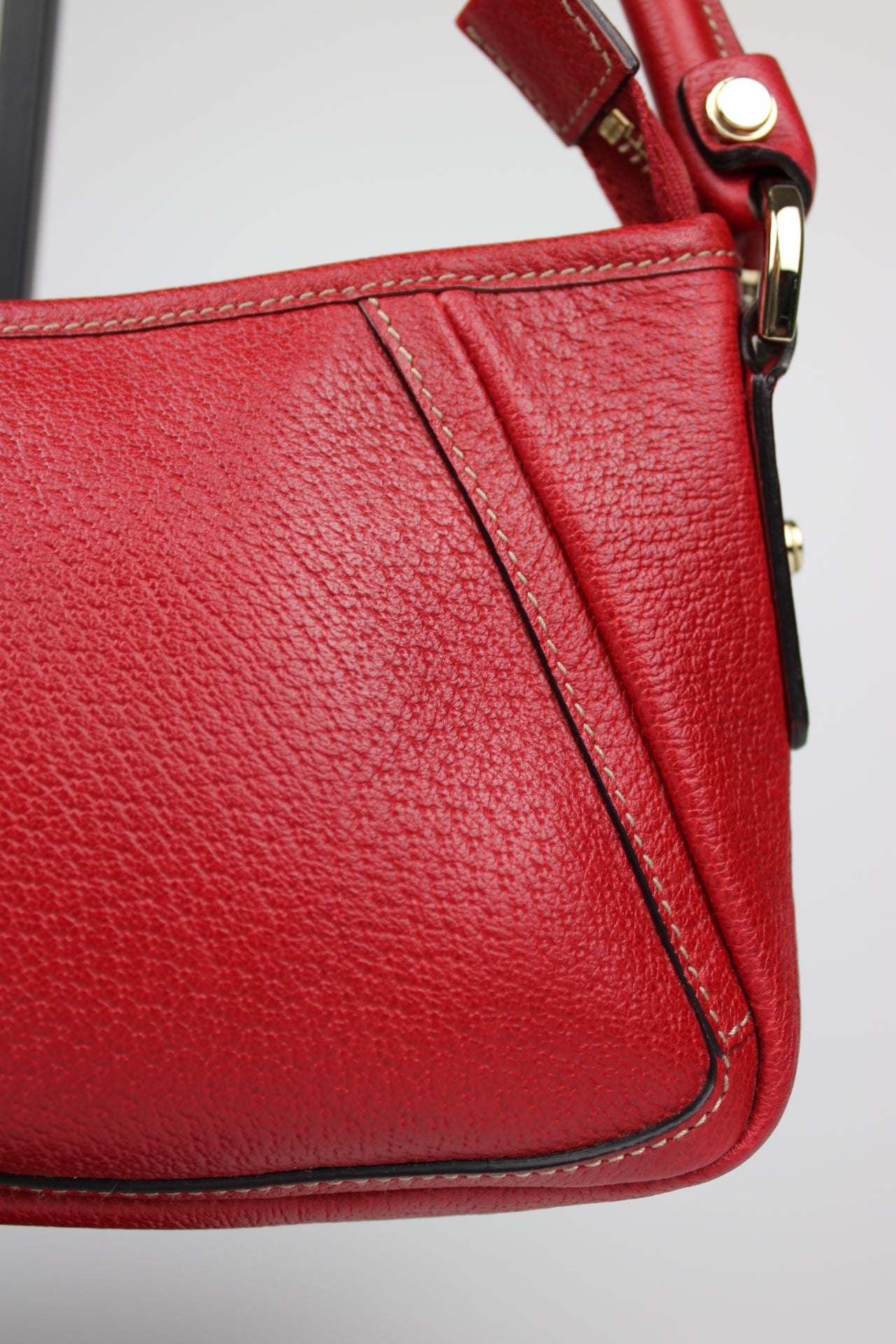 Gucci Abbey Leather Pochette Bag