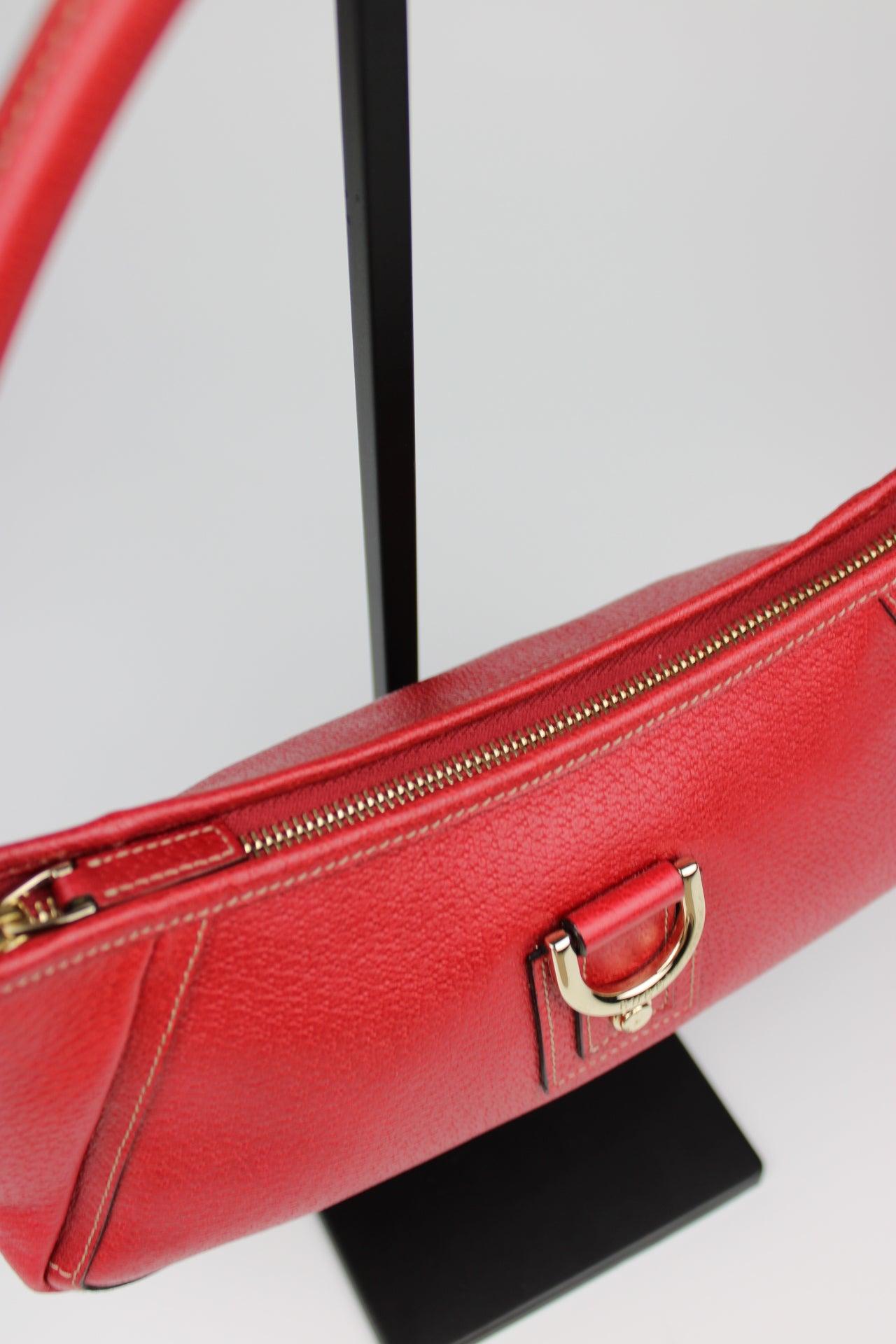 Gucci Abbey Leather Pochette Bag