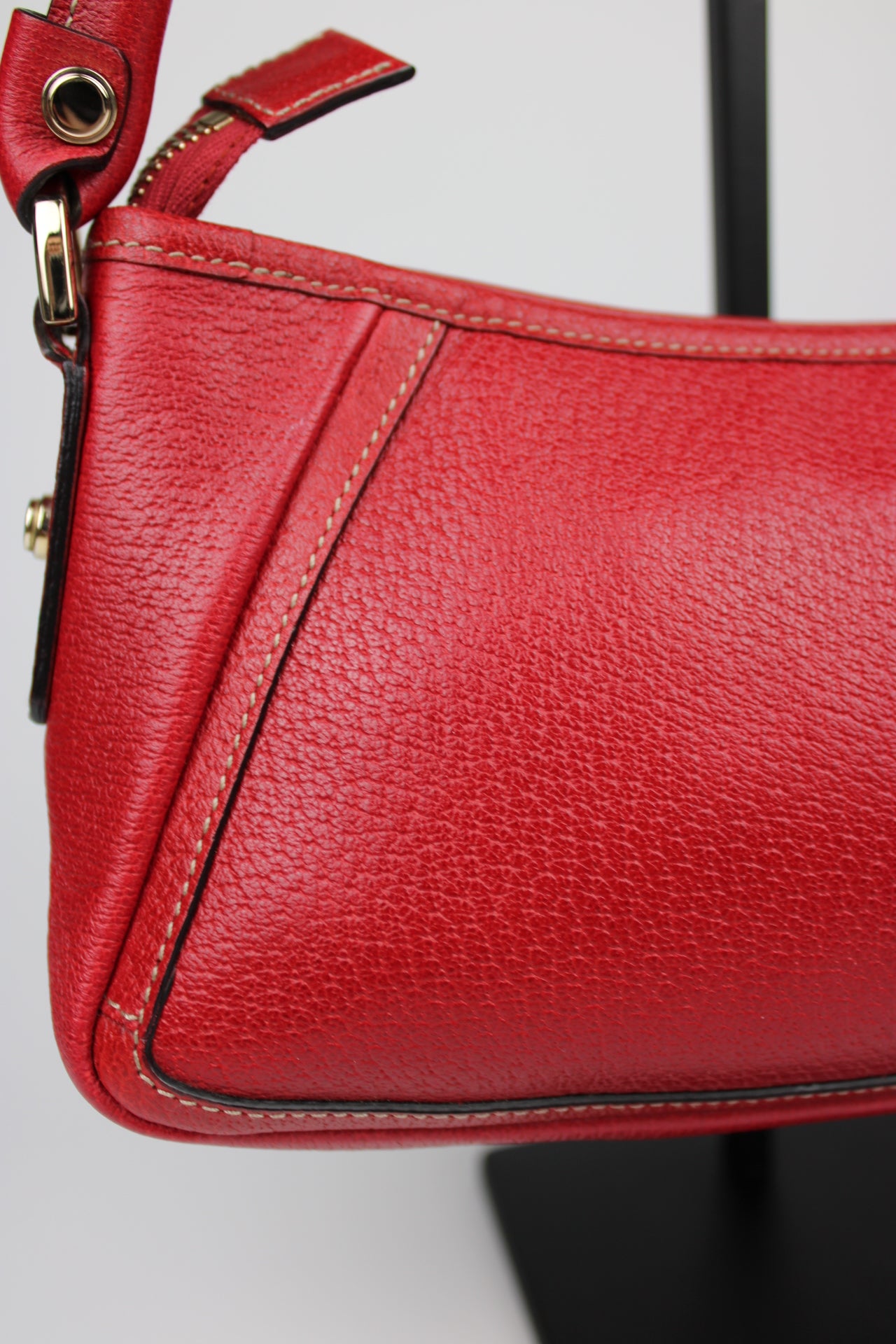 Gucci Abbey Leather Pochette Bag