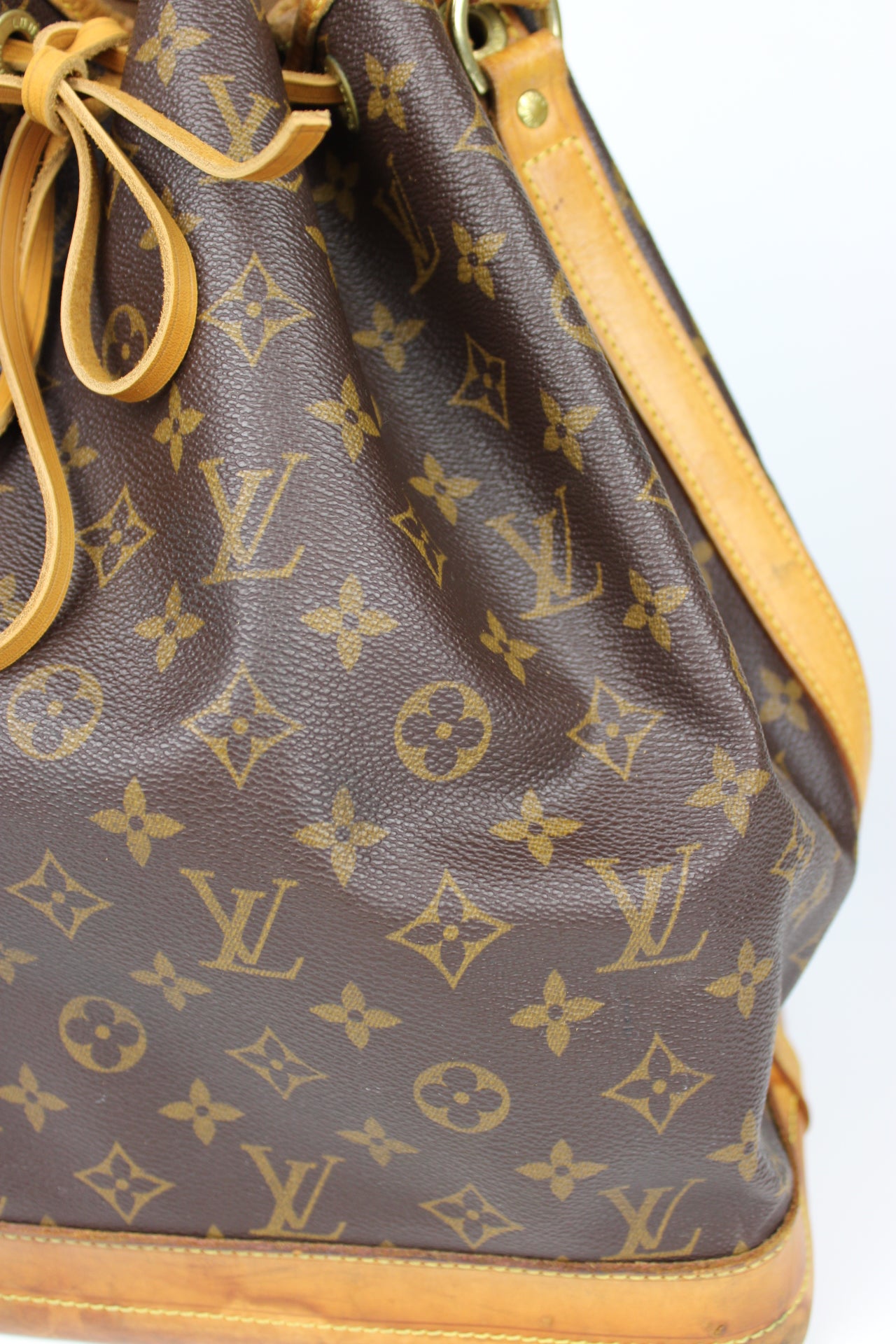 Louis Vuitton Noé Drawstring Bag 2000