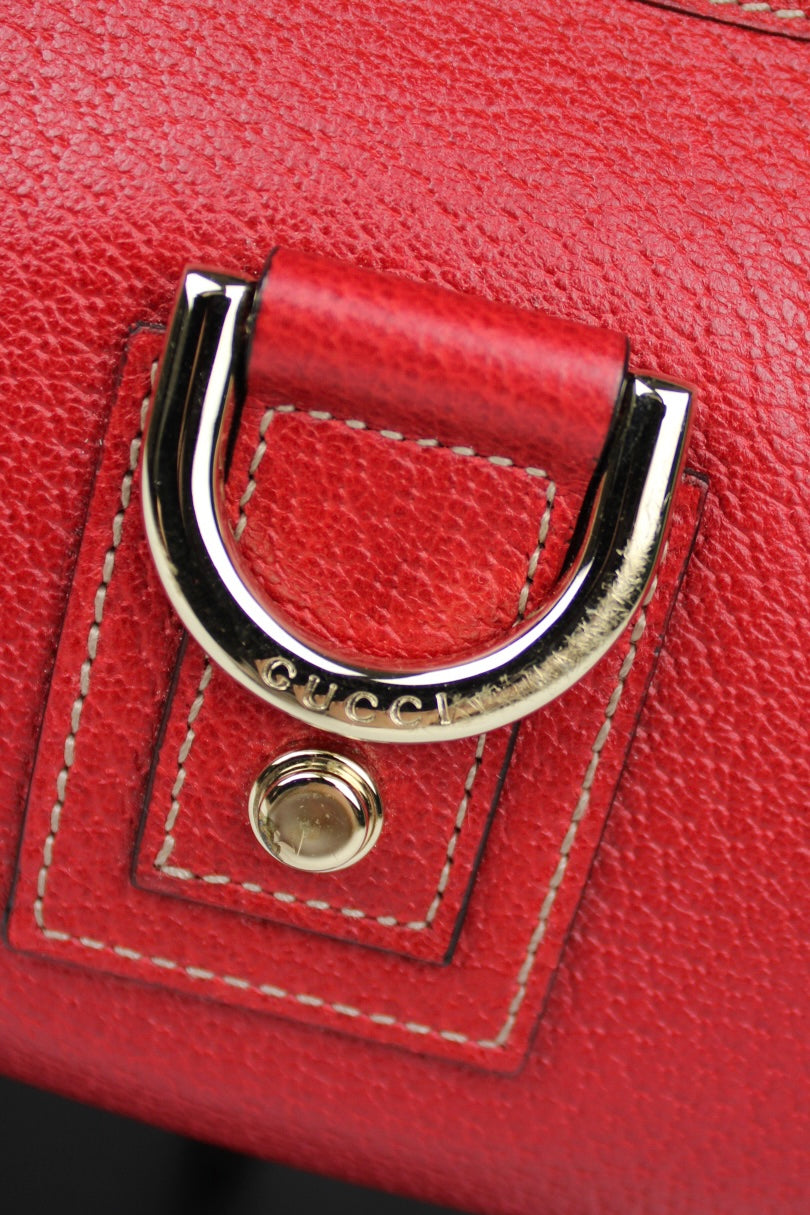Gucci Abbey Leather Pochette Bag
