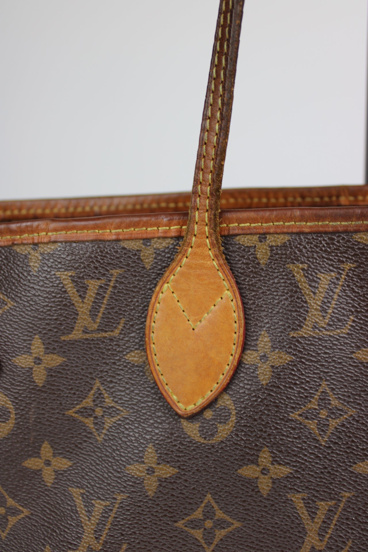 Louis Vuitton Neverfull MM Bag 2013