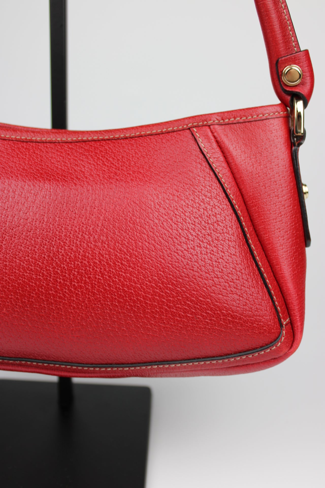 Gucci Abbey Leather Pochette Bag
