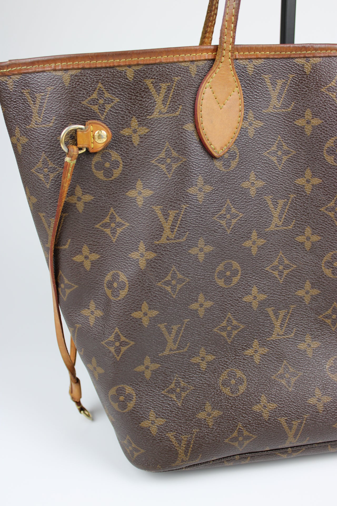 Louis Vuitton Neverfull MM Bag 2013