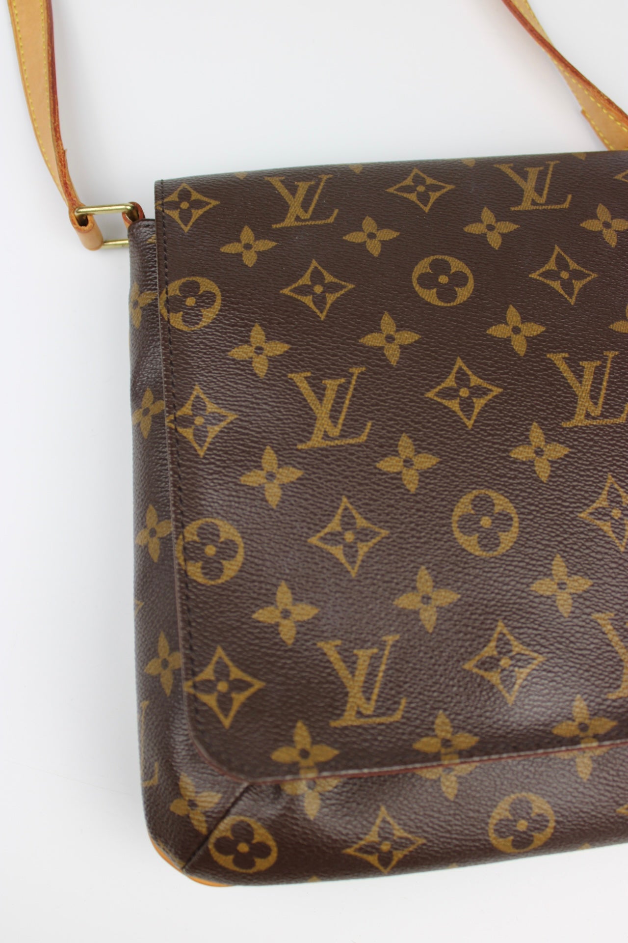 Louis Vuitton Musette Salsa Cross Body Bag 2005