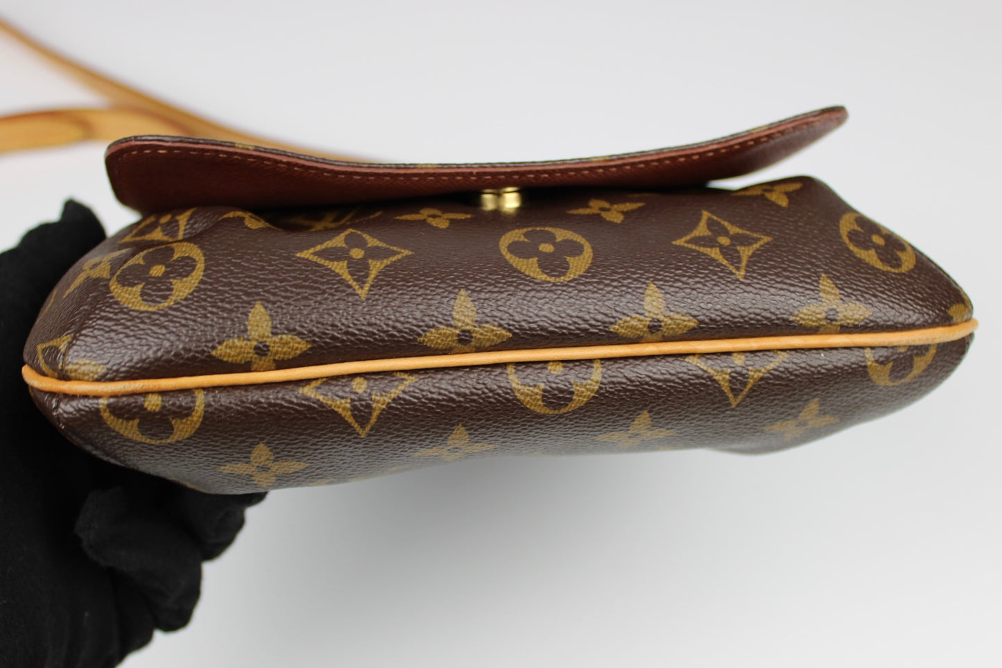 Louis Vuitton Musette Salsa Cross Body Bag 2005