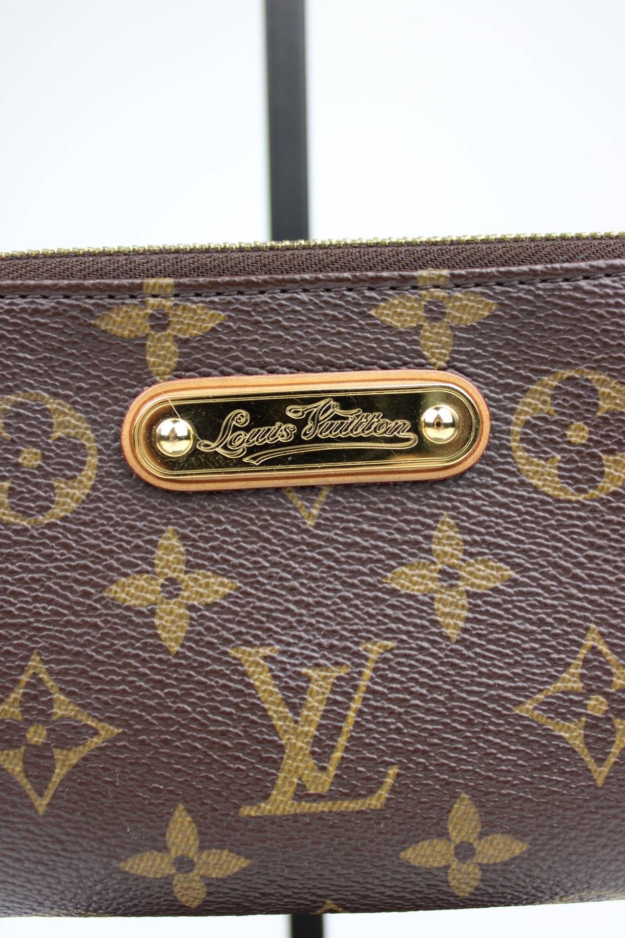 Louis Vuitton Milla Pochette Bag 2010