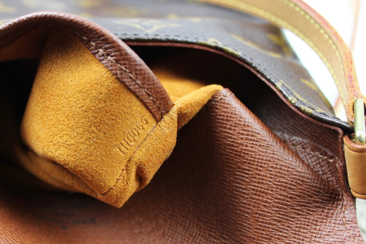 Louis Vuitton Musette Salsa Cross Body Bag 2005