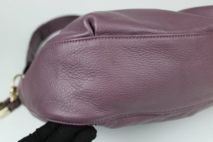 Gucci Leather G-Wave Hobo Bag Europe Exclusive