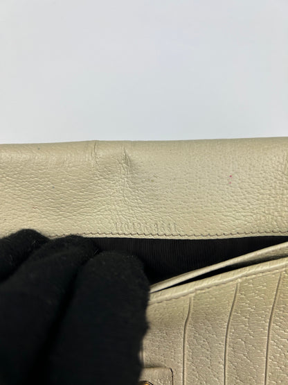 Gucci Monogram Wallet on Chain