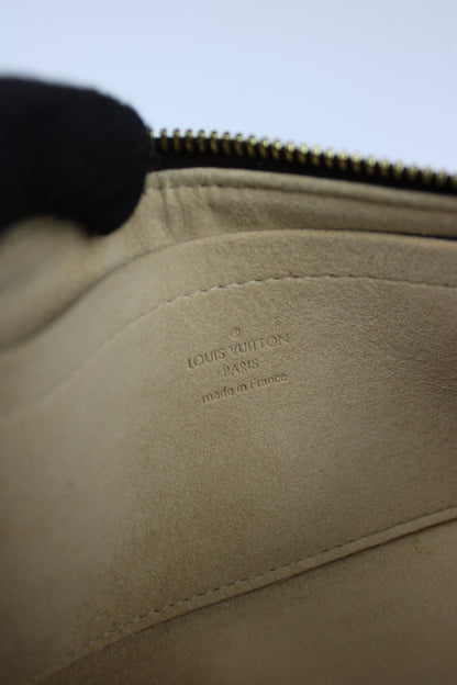 Louis Vuitton Milla Pochette Bag 2010