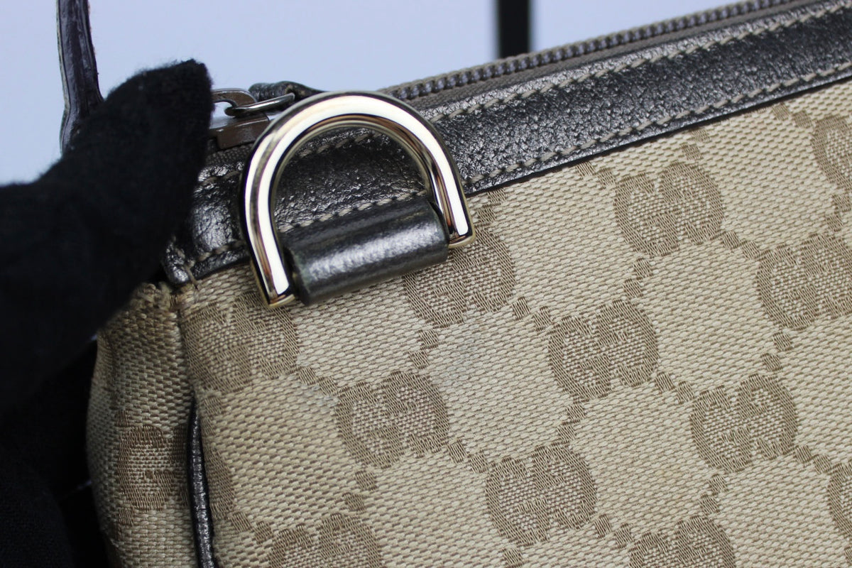 Pre-owned Gucci Monogram Abbey D-Ring Pochette Bag