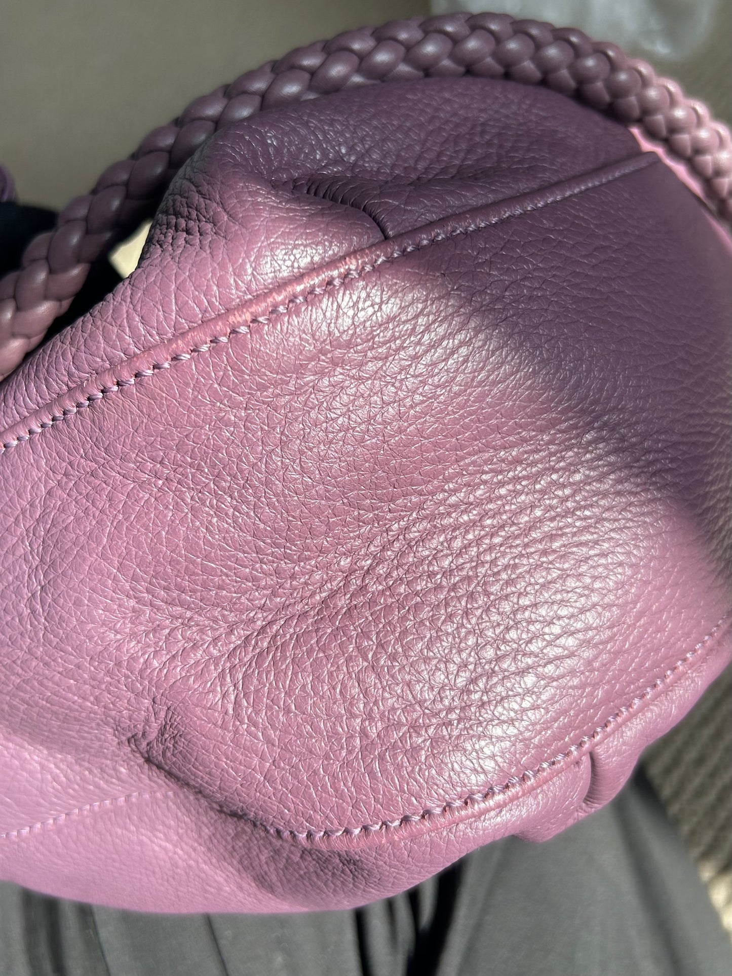Gucci Leather G-Wave Hobo Bag Europe Exclusive