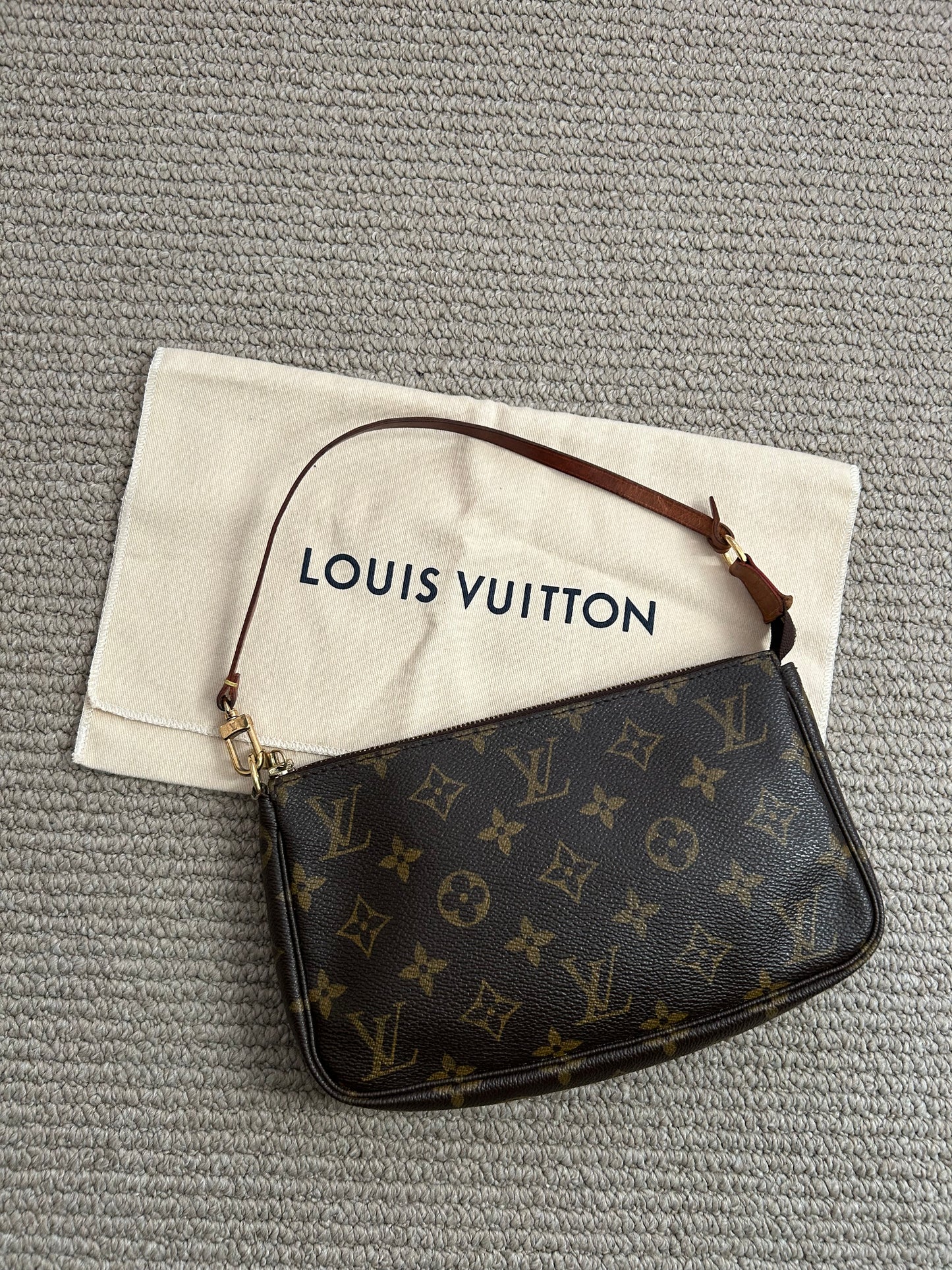 Louis Vuitton Pochette Bag 2002