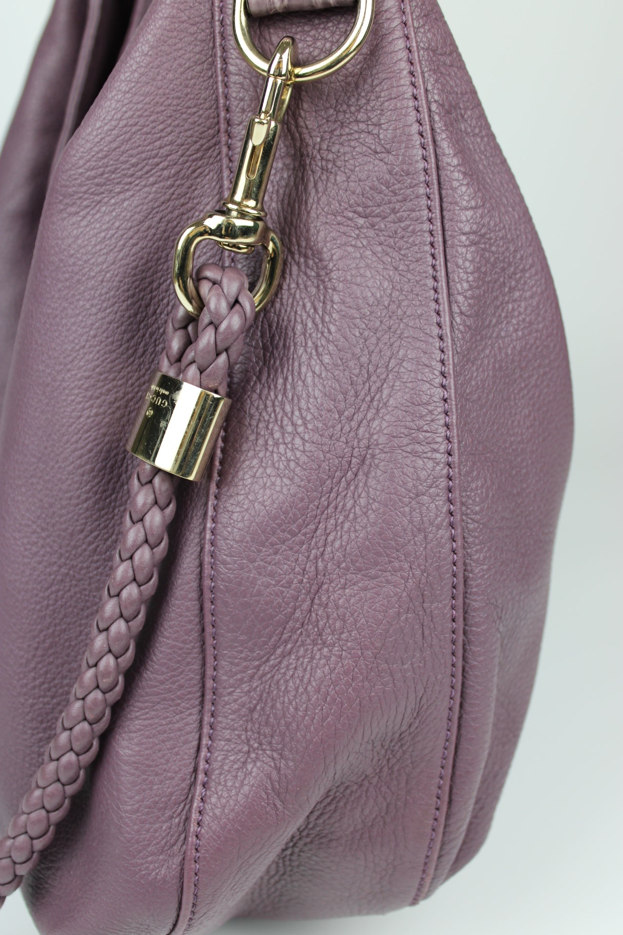Gucci Leather G-Wave Hobo Bag Europe Exclusive