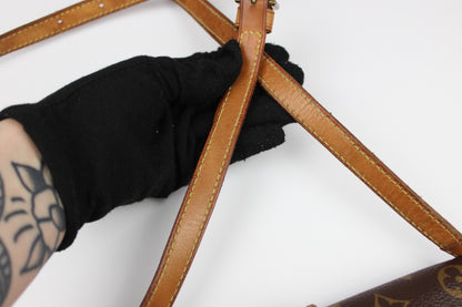 Louis Vuitton Chantilly Cross Body Bag 1990
