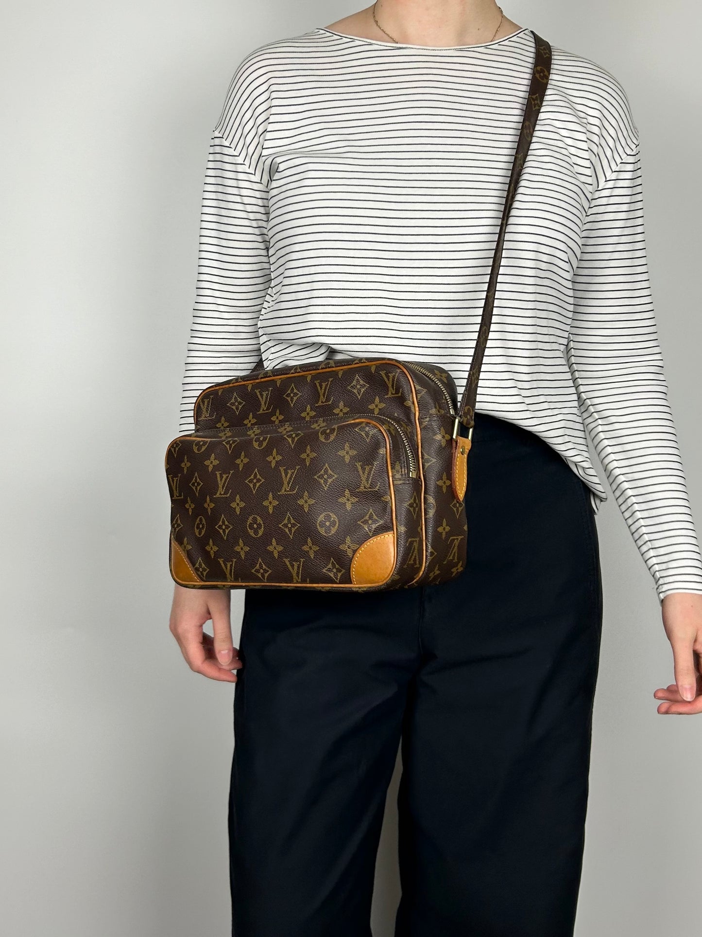 Louis Vuitton Nile Cross Body Bag 2003