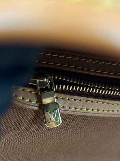 Louis Vuitton Gibeciere Cross Body Bag 1995