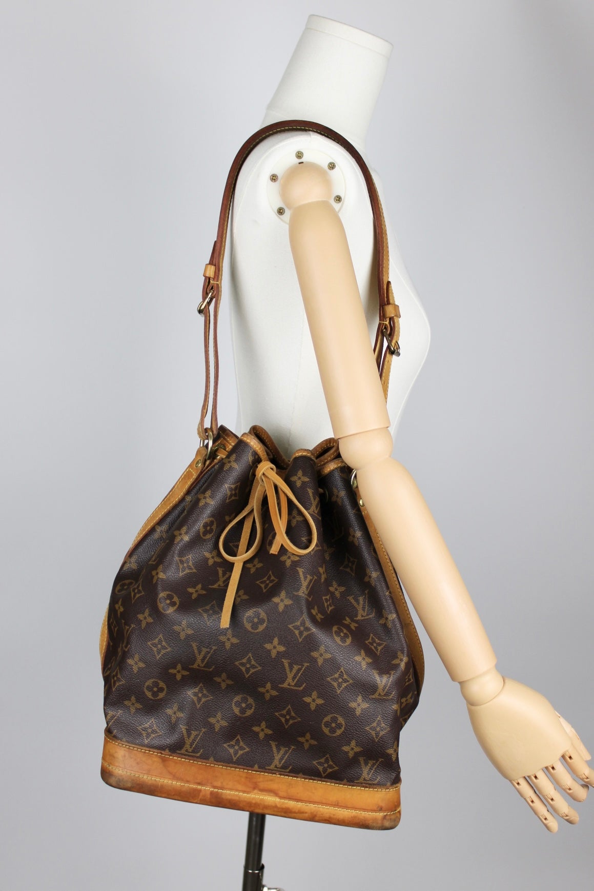 Louis Vuitton Noé Drawstring Bag 2000