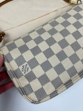 Load image into Gallery viewer, Louis Vuitton Pochette Damier 2009
