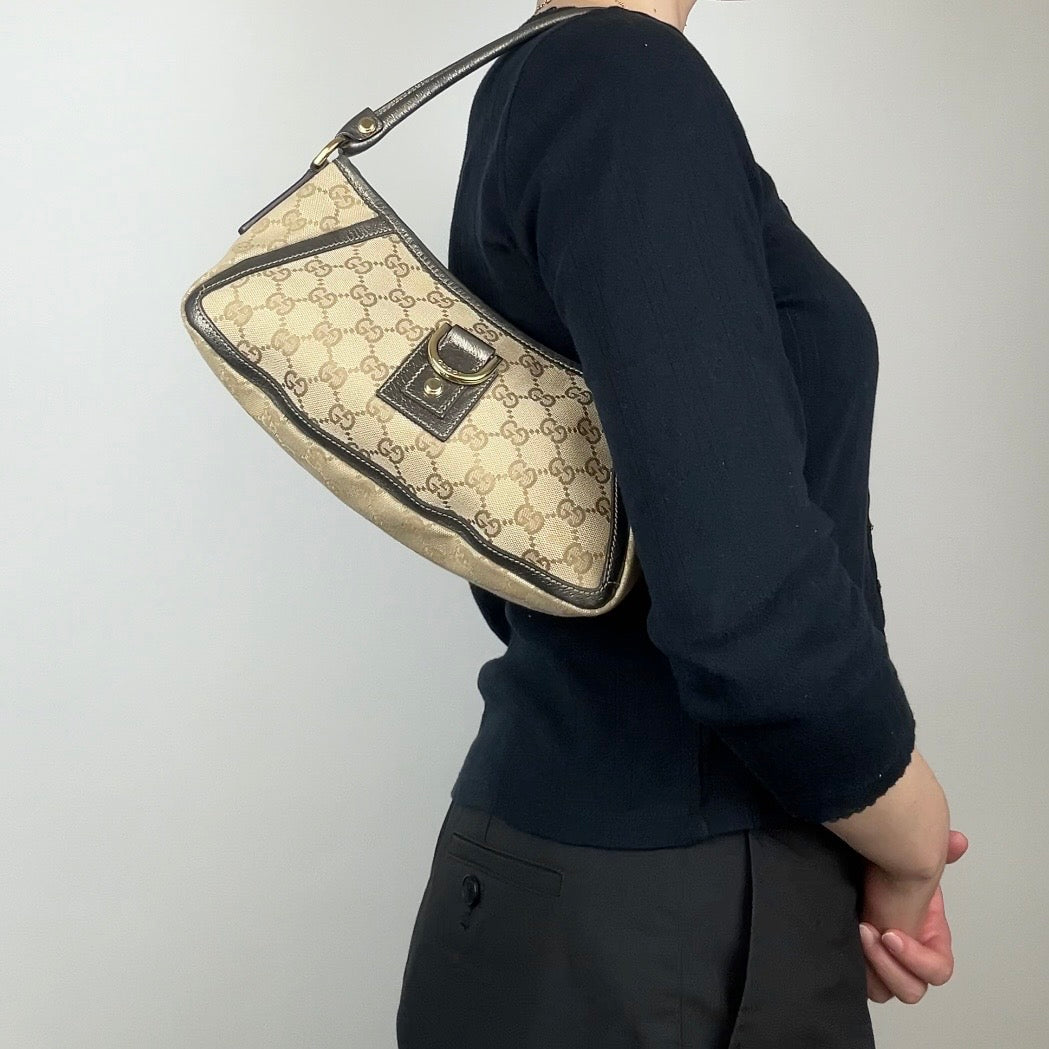 Pre-owned Gucci Monogram Abbey Bag