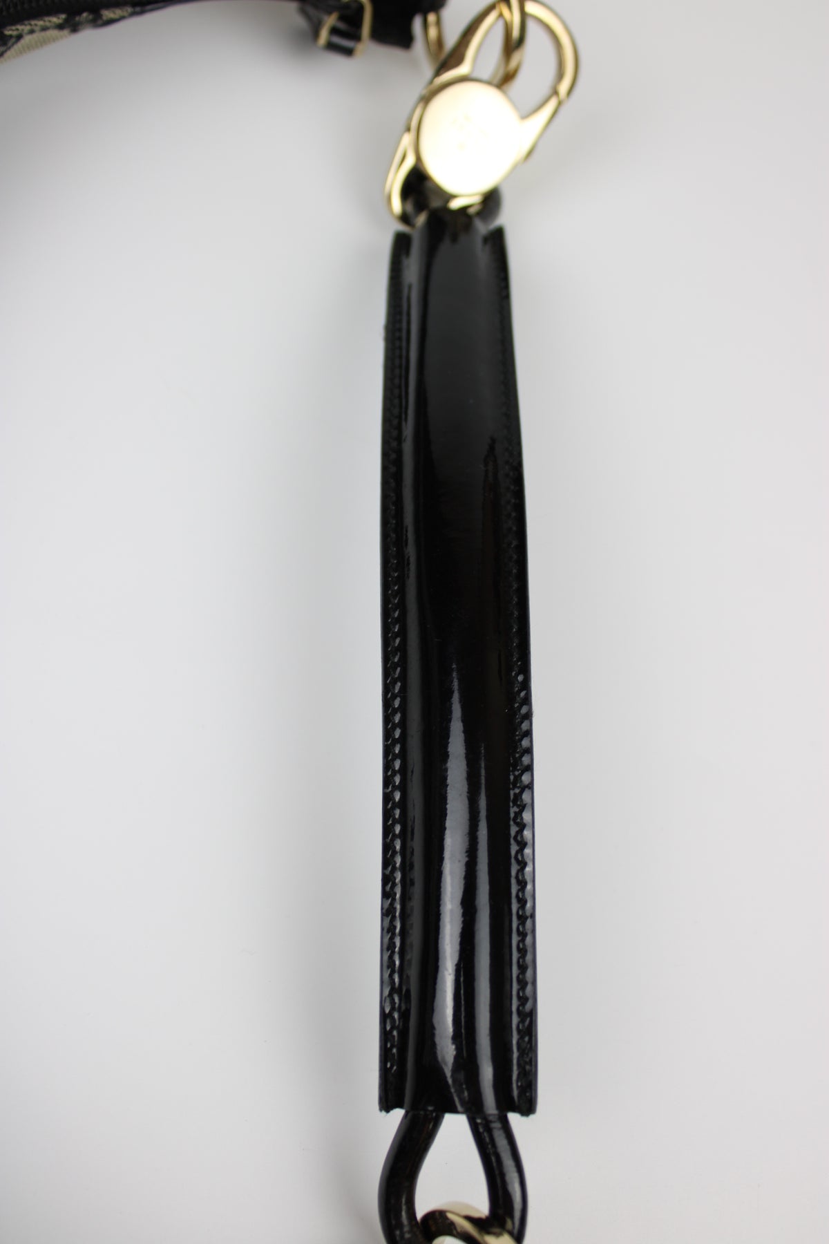 Pre-owned Gucci Monogram Crescent Bag