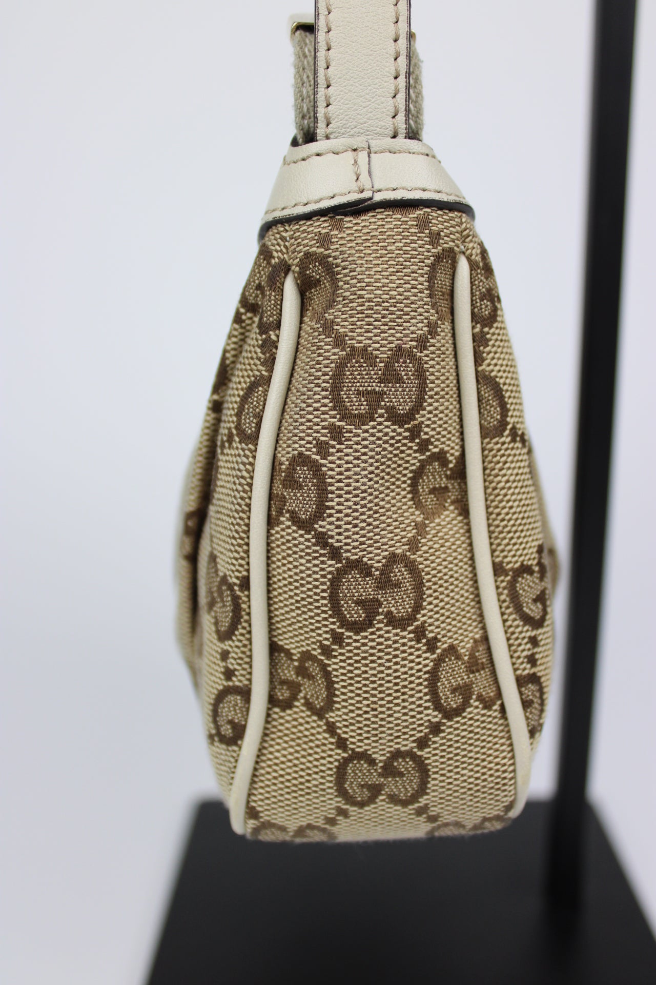 Gucci Monogram Interlocking GG Heart Charm Pochette Bag