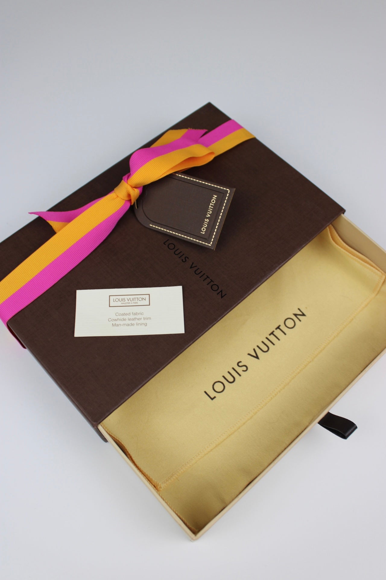 Louis Vuitton Milla Pochette Bag 2014