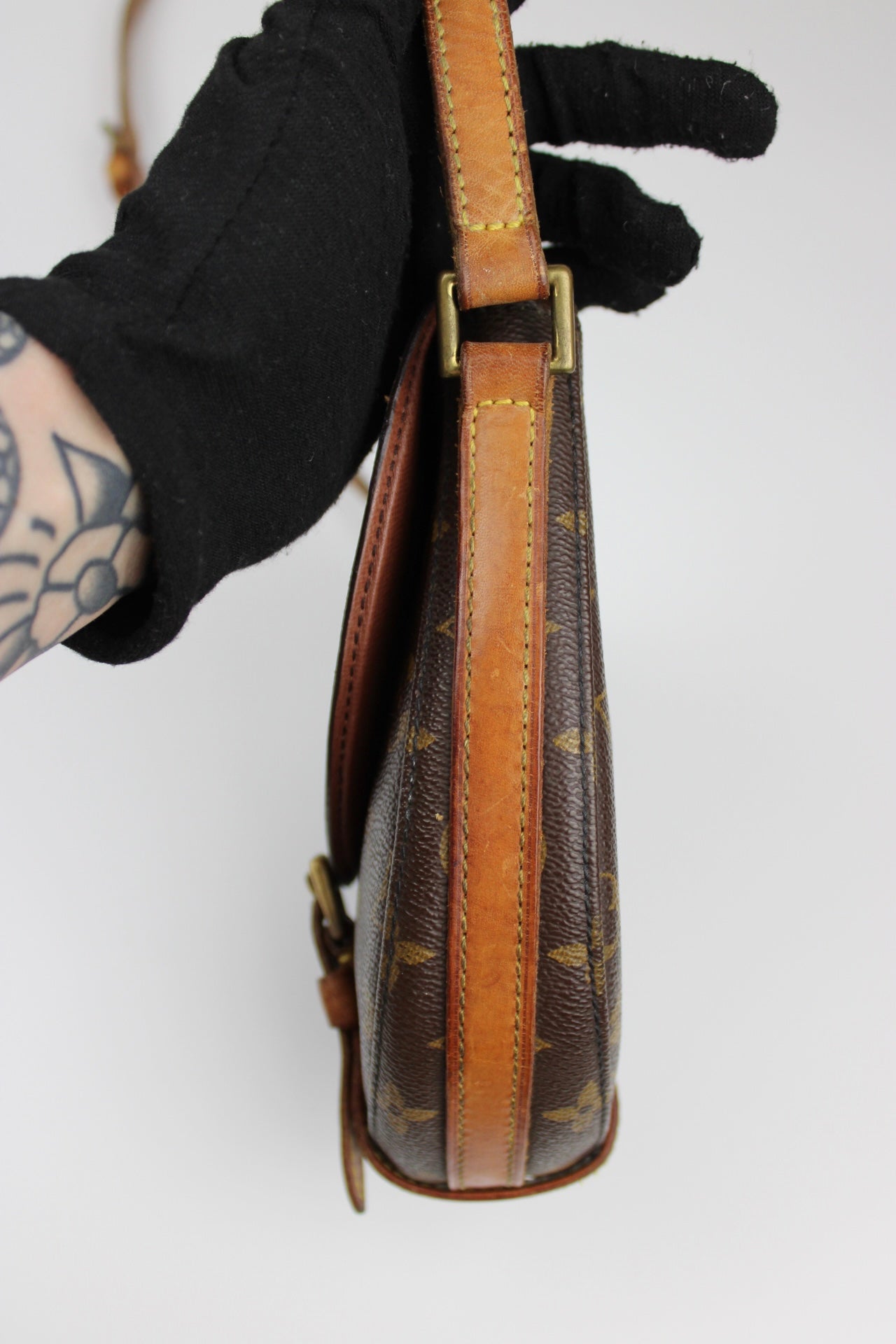 Louis Vuitton Chantilly Cross Body Bag 1990