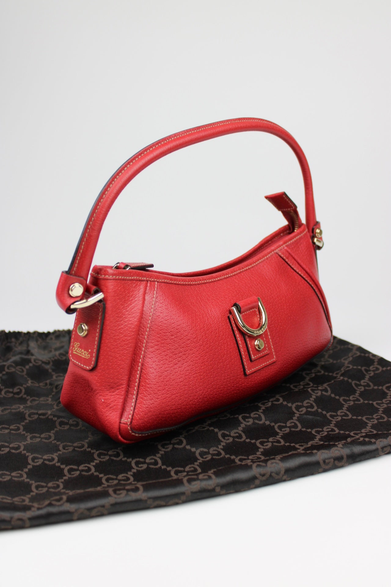 Gucci Abbey Leather Pochette Bag