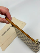 Load image into Gallery viewer, Louis Vuitton Pochette Damier 2009
