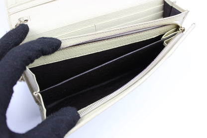 Gucci Monogram Wallet on Chain
