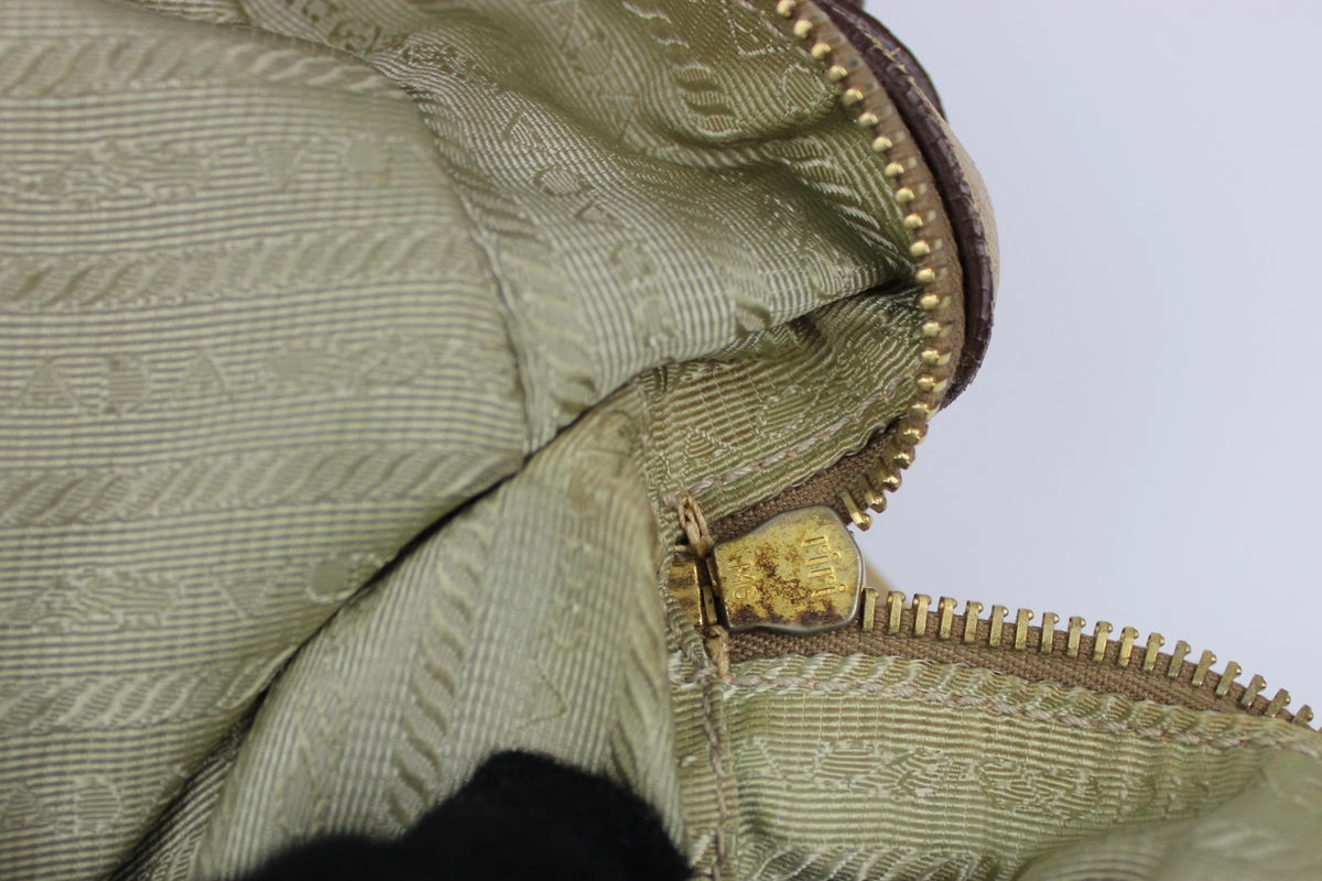 Pre-owned Prada Cervo Leather Hobo Bag