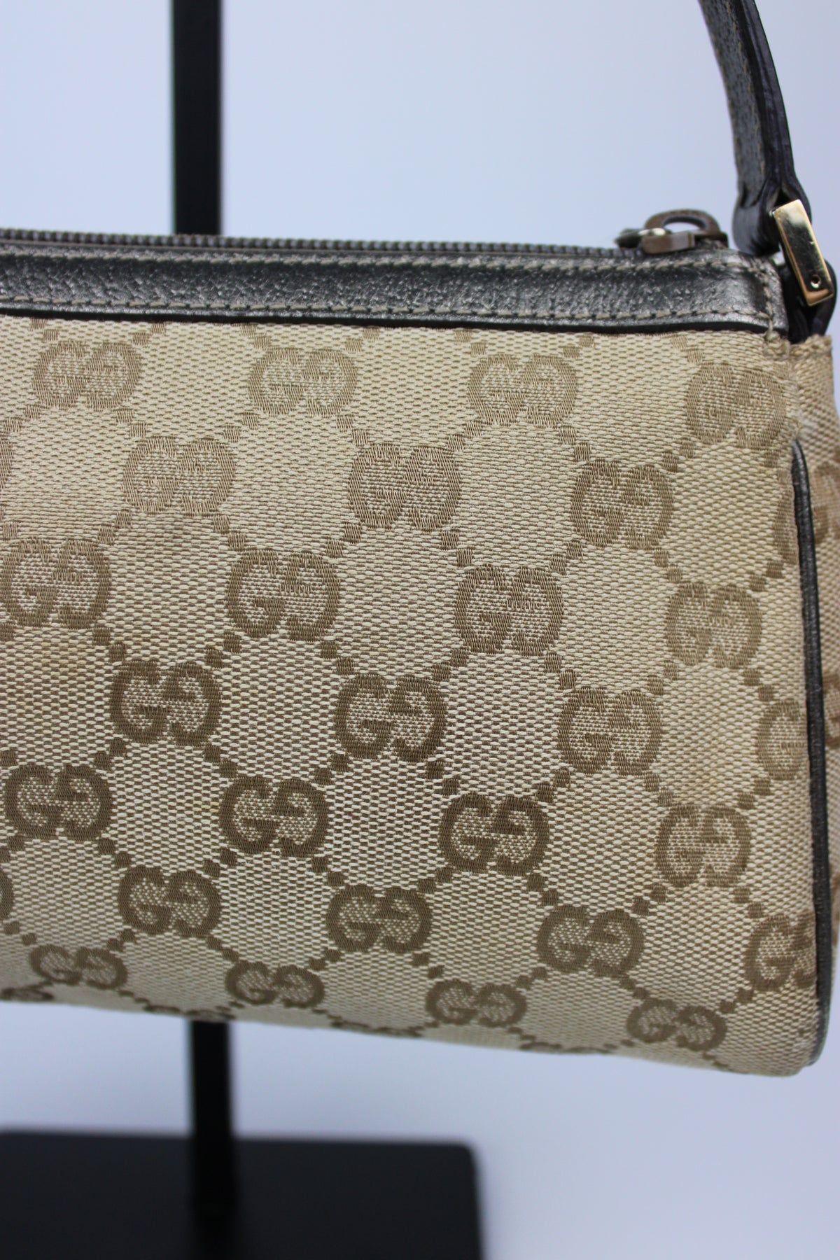 Pre-owned Gucci Monogram Abbey D-Ring Pochette Bag