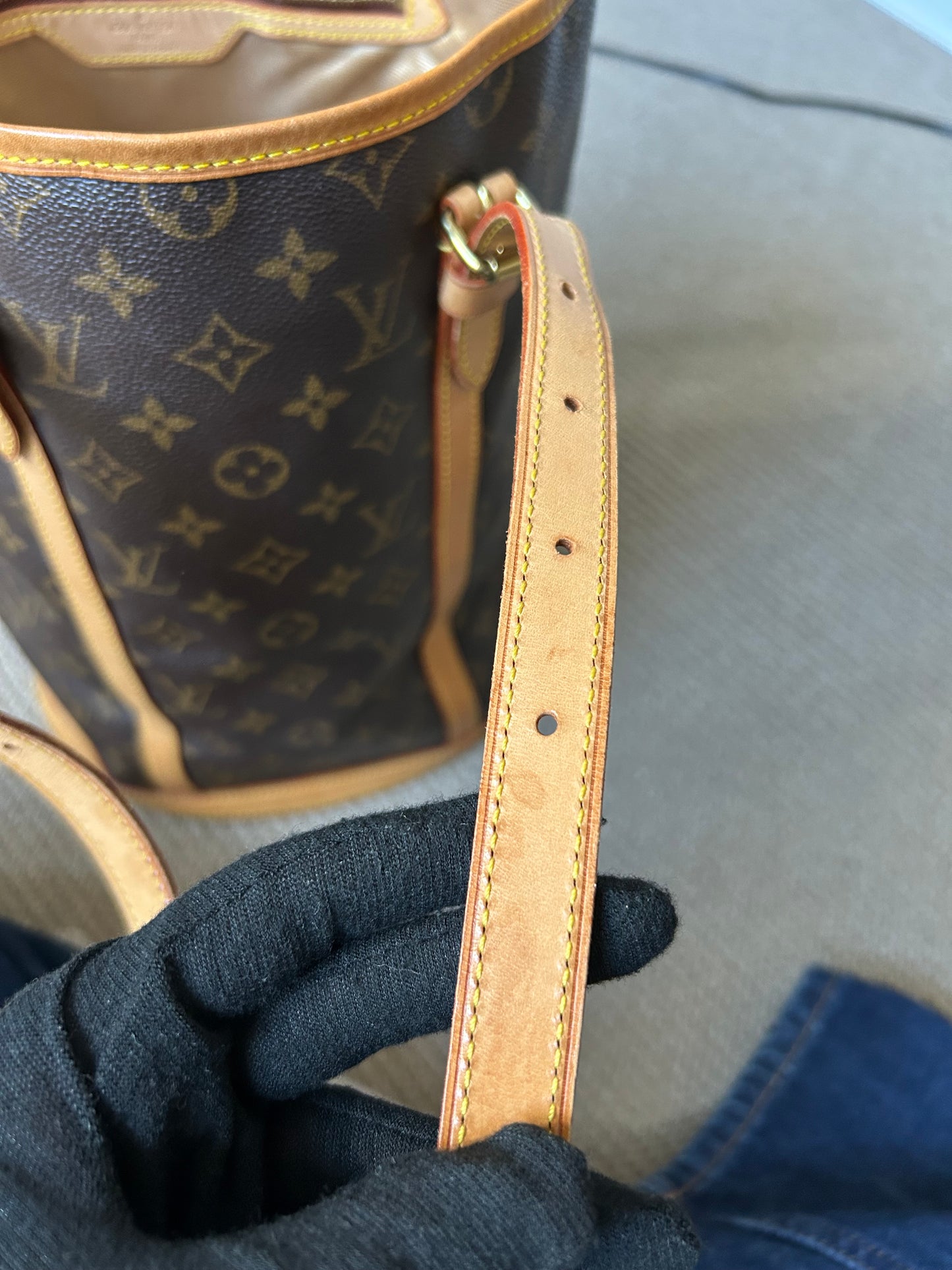 Louis Vuitton Bucket Bag GM 2000