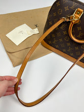 Load image into Gallery viewer, Louis Vuitton Alma Bag 1998
