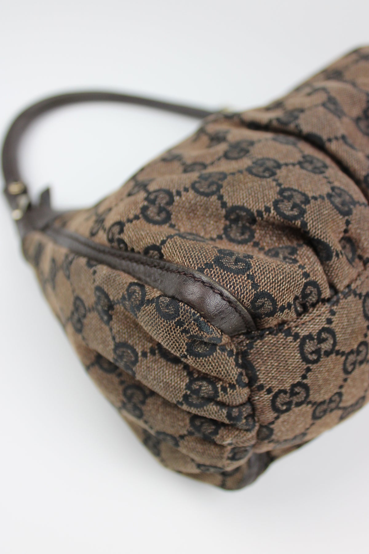 Pre-owned Gucci Monogram Denim Abbey Bag