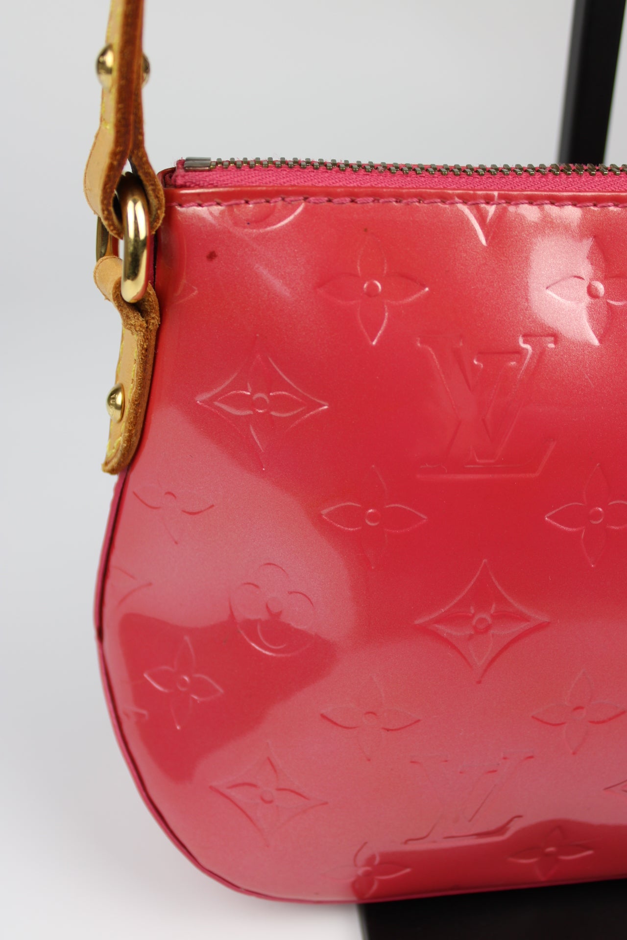 Louis Vuitton Vernis Minna Street Cross Body Bag 2006