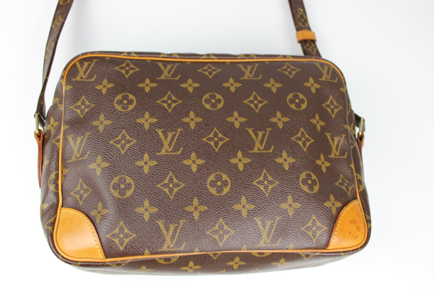 Louis Vuitton Nile Cross Body Bag 2003