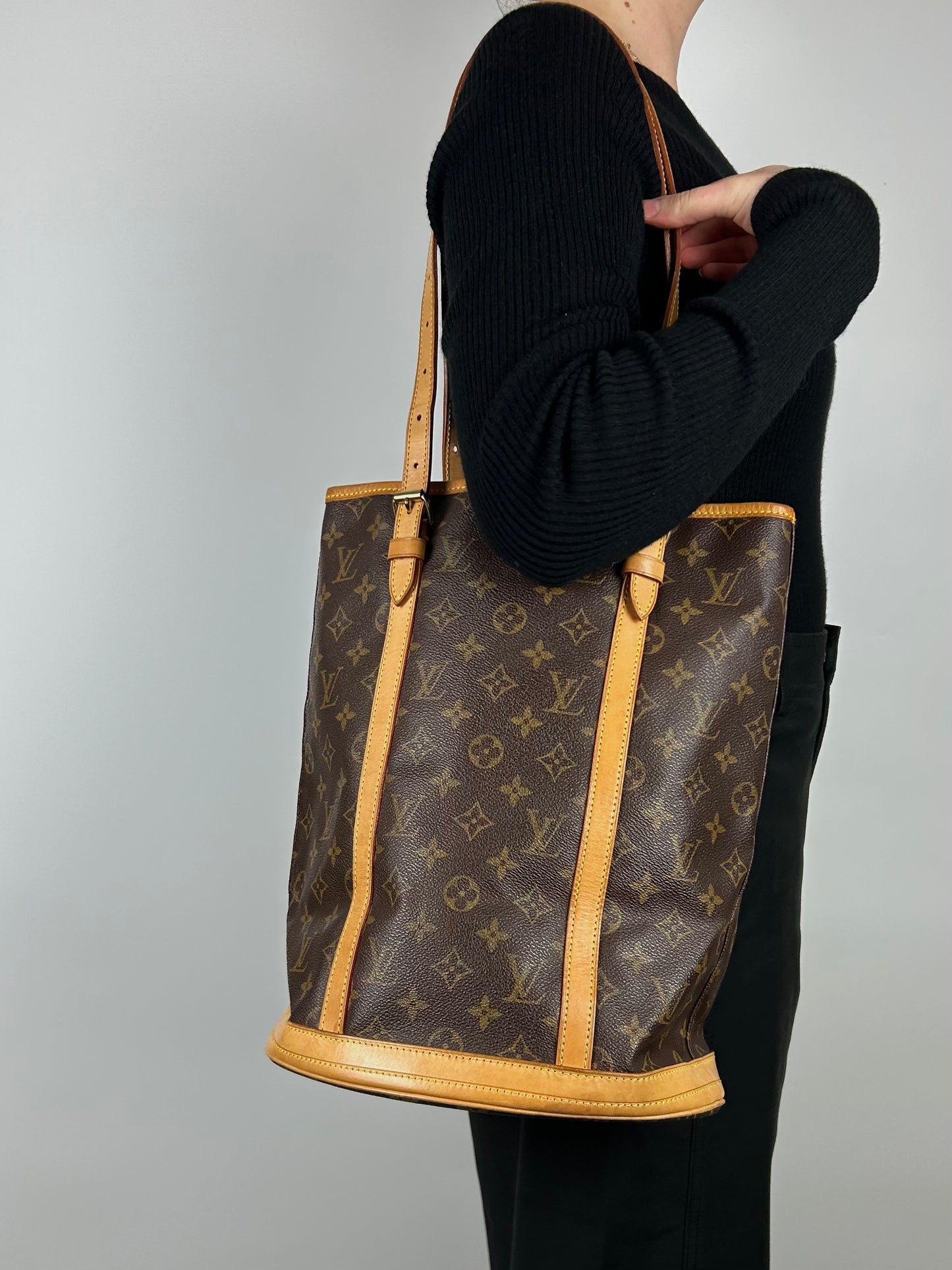 Louis Vuitton Bucket Bag GM 2000
