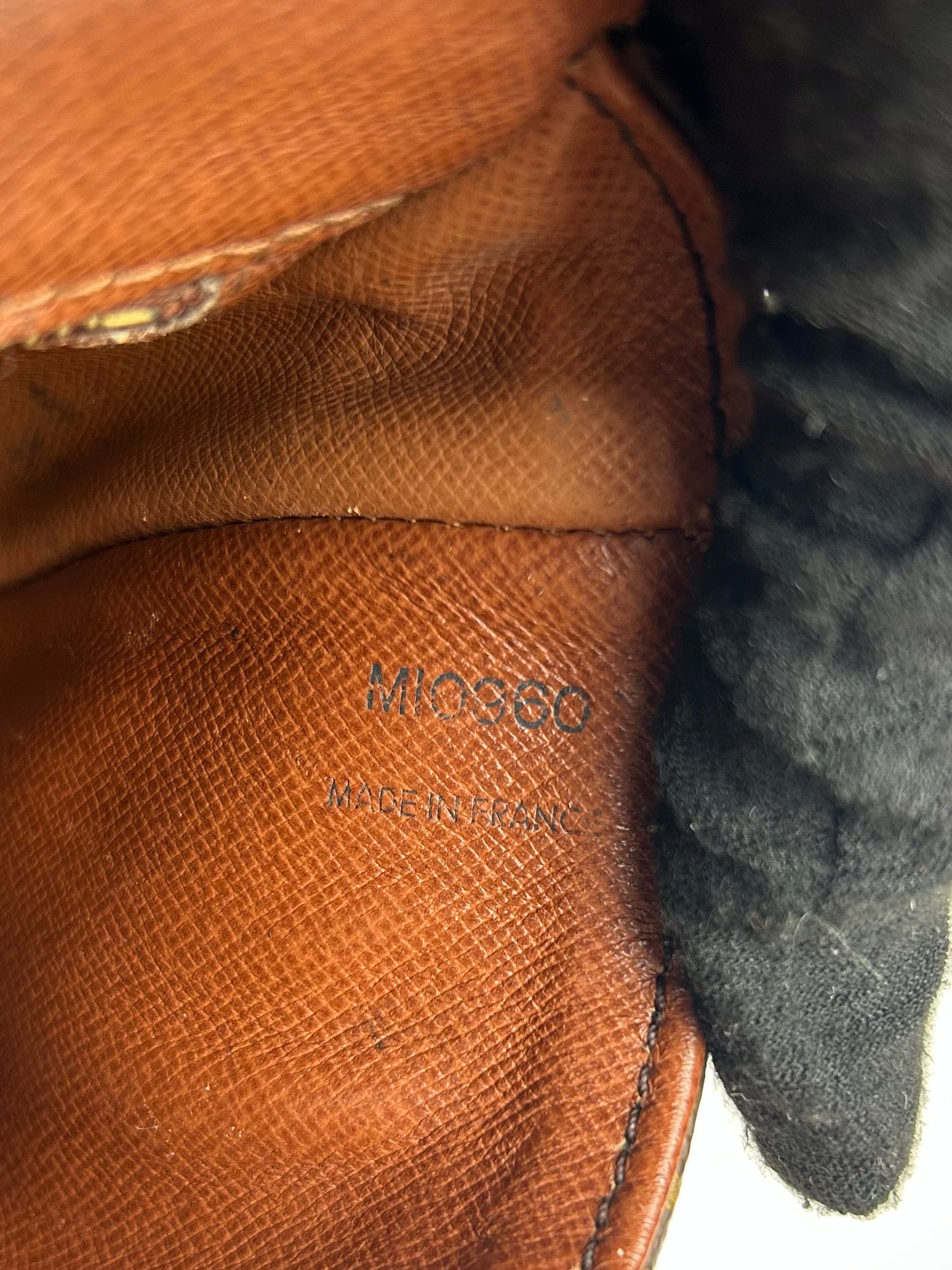Louis Vuitton Chantilly Cross Body Bag 1990