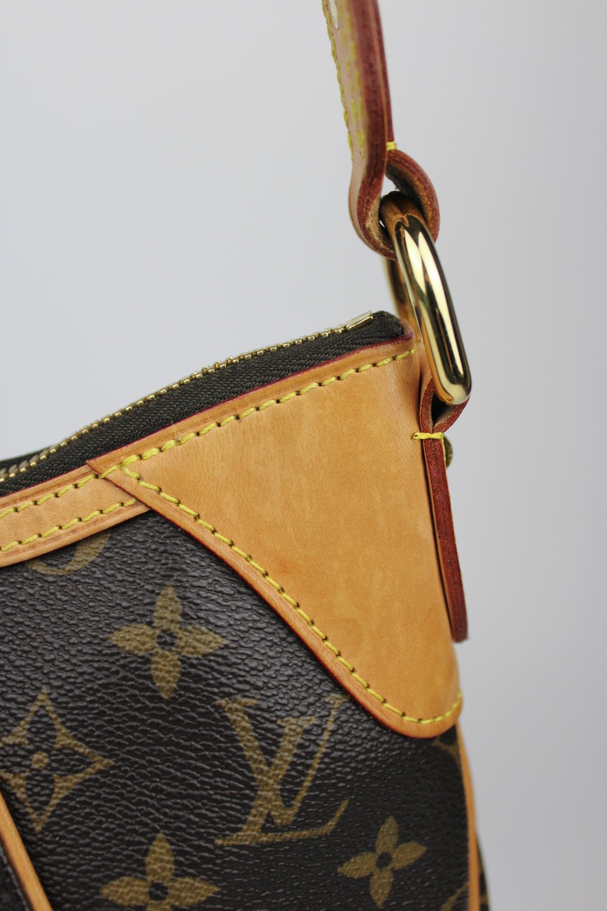 Pre-owned Louis Vuitton Thames PM Bag 2009