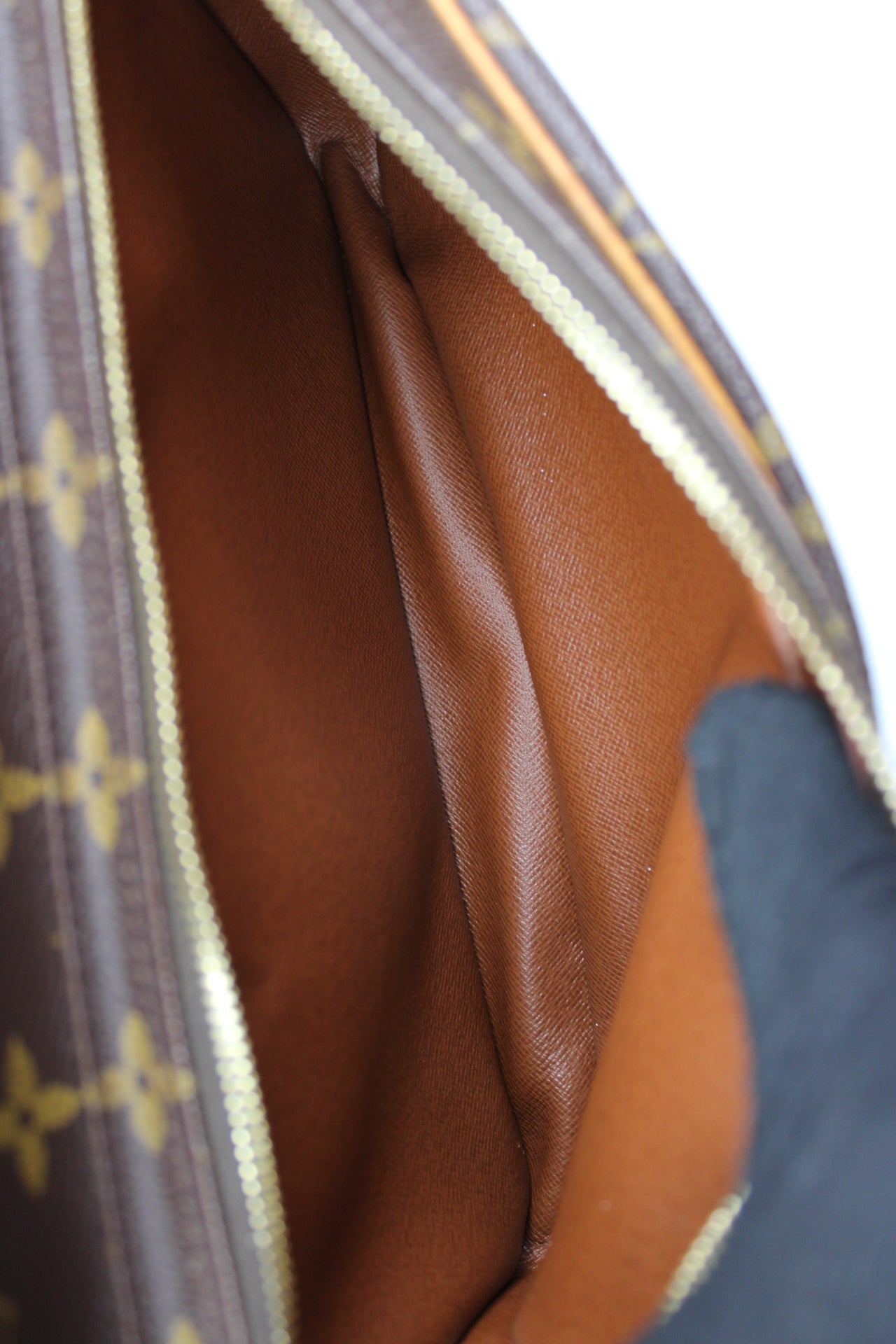 Louis Vuitton Nile Cross Body Bag 2003