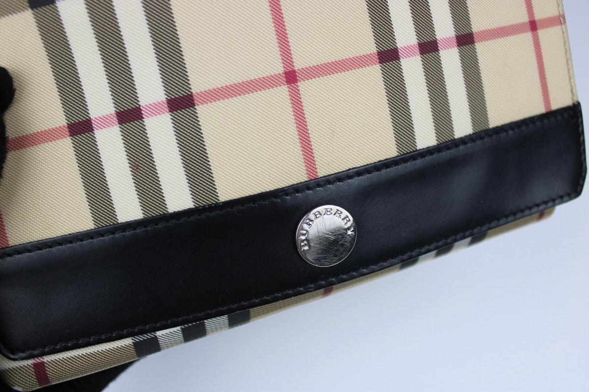 Pre-owned Burberry Nova Check Messenger Bag 2003