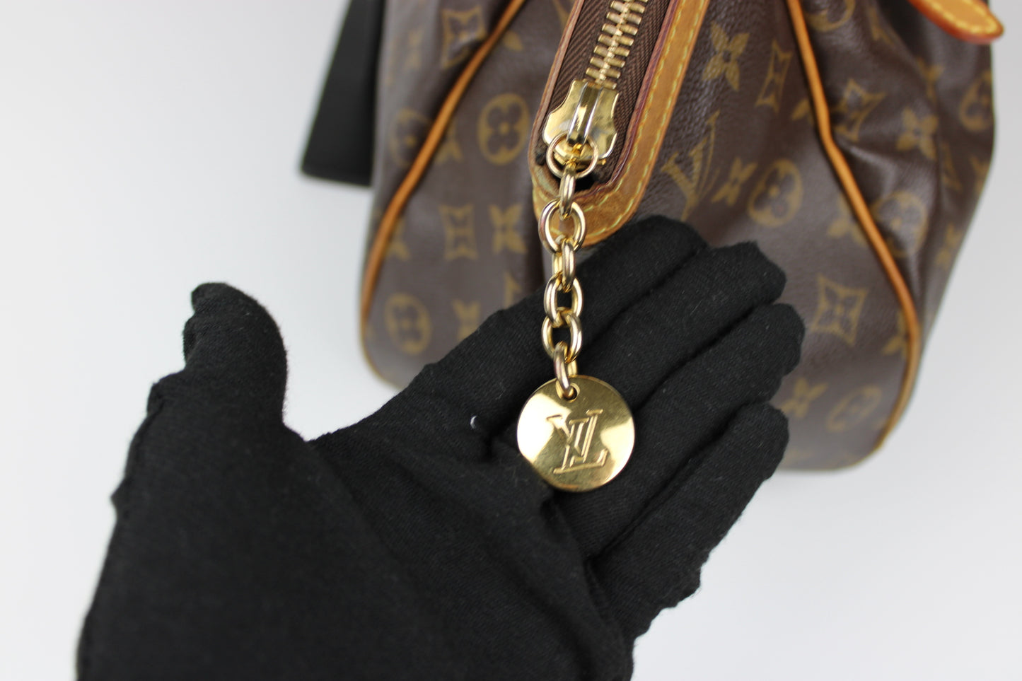 Louis Vuitton Tivoli GM Bag 2011