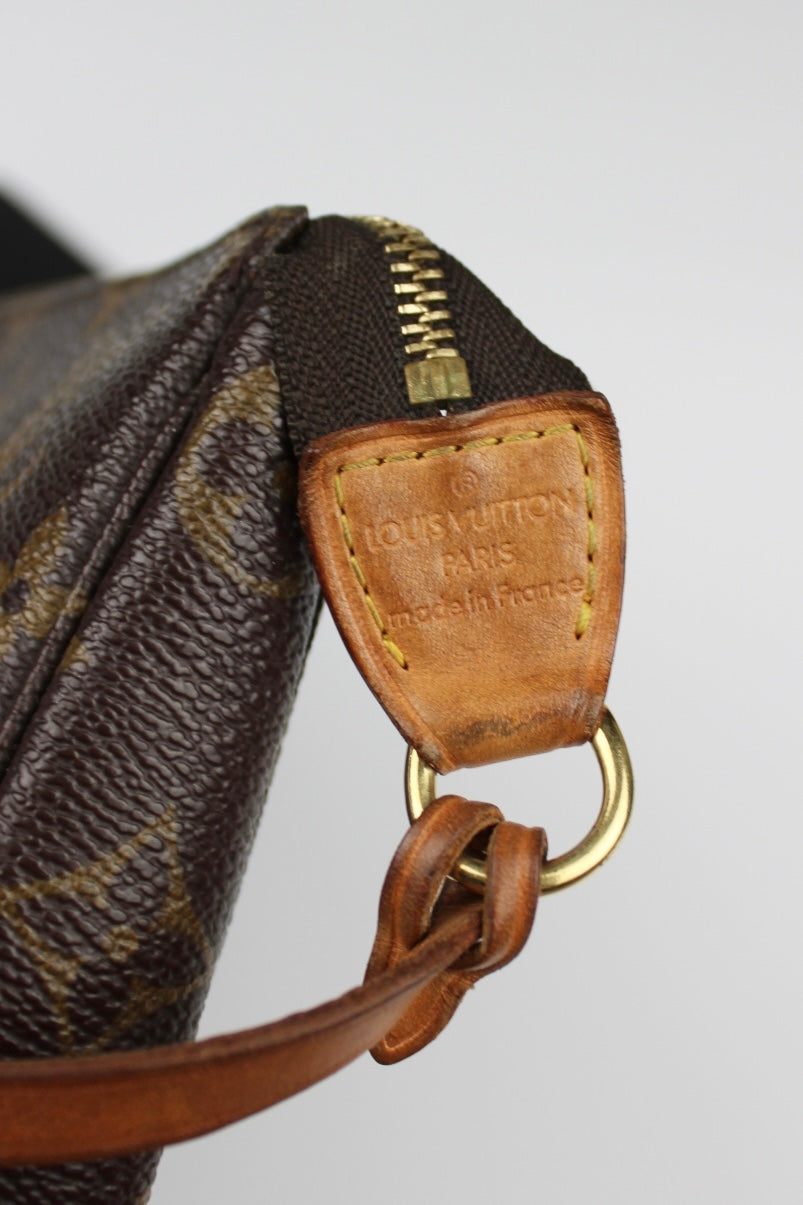 Louis Vuitton Pochette Bag 2002