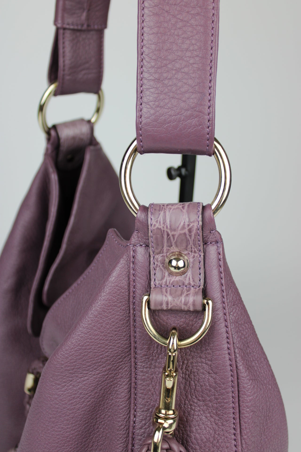 Gucci Leather G-Wave Hobo Bag Europe Exclusive