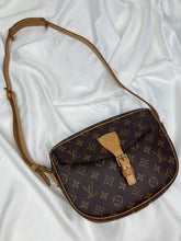 Load image into Gallery viewer, Louis Vuitton Jeune Fille Cross Body Bag 1990
