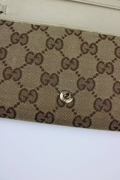 Gucci Monogram Wallet on Chain